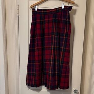 Crazy Horse Vintage ca 1980 Plaid Made in Italy  Women's 70 perc. wool Skirt 14